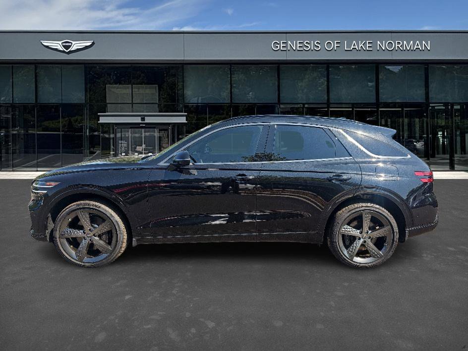 Used 2025 Genesis GV70 3.5T Sport w/ Sport Advanced Package image 2