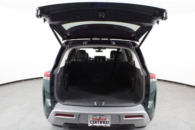 Certified 2024 Nissan Pathfinder SL w/ Cargo Package FWD image 17