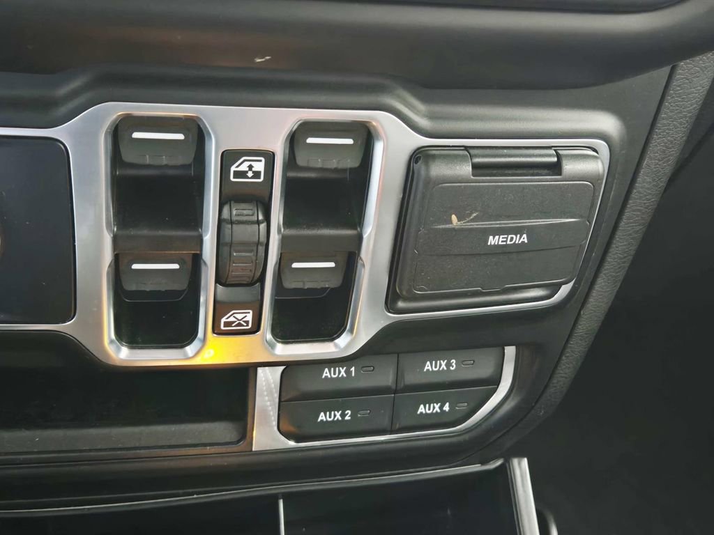 Used 2023 Jeep Wrangler Sahara w/ LED Lighting Group image 36