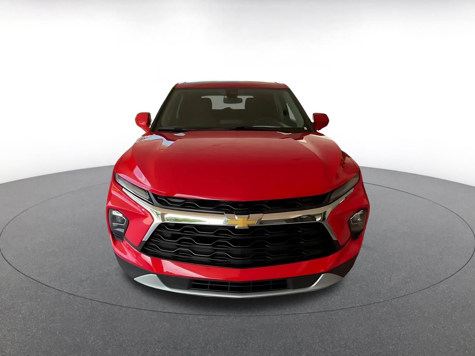 Used 2025 Chevrolet Blazer LT FWD image 4