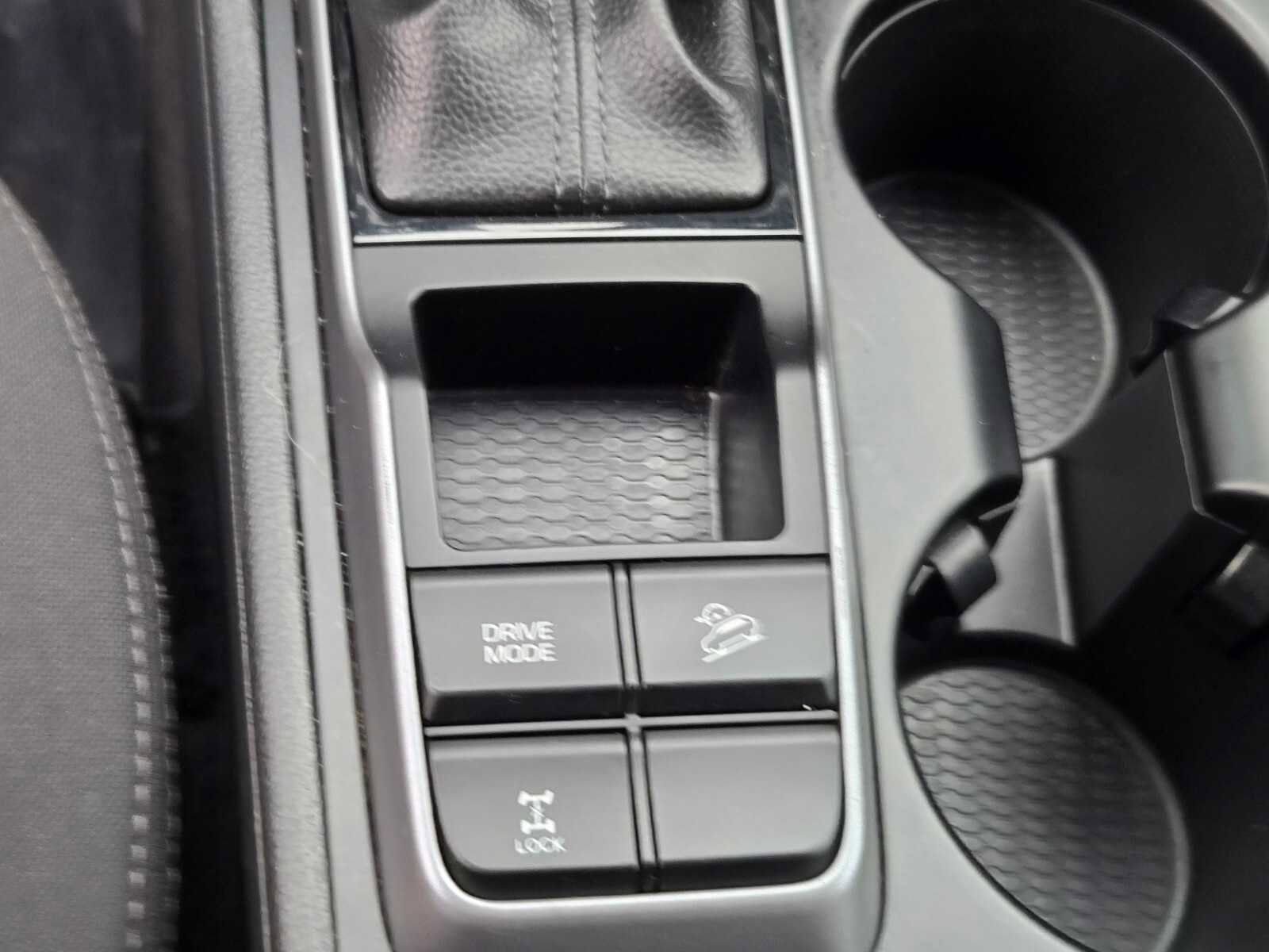 Used 2017 Hyundai Tucson Sport image 30