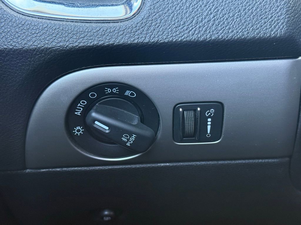 Used 2013 Dodge Durango SXT w/ Popular Equipment Group image 9