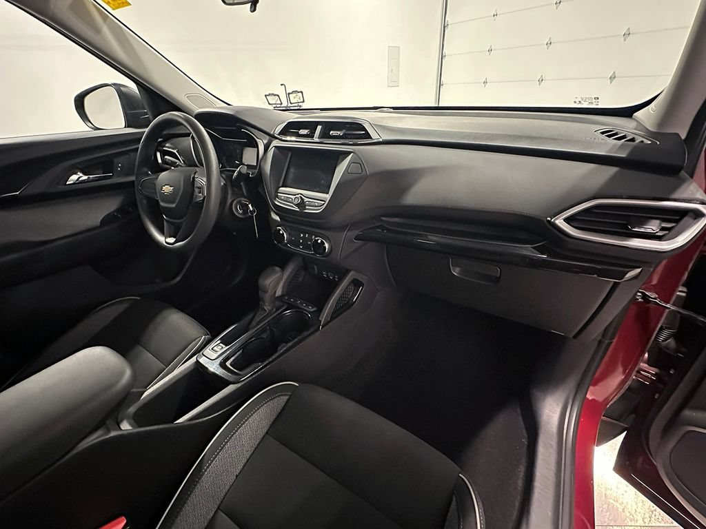 Used 2022 Chevrolet TrailBlazer LS AWD/4WD image 26
