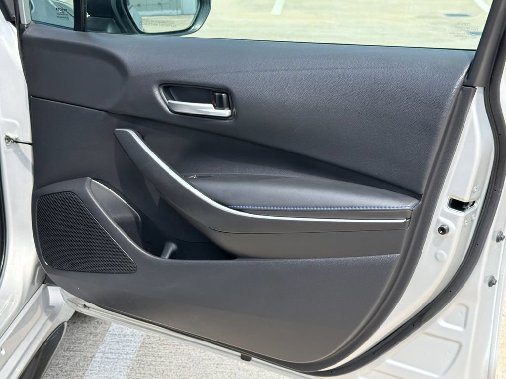 Used 2022 Toyota Corolla SE FWD image 11