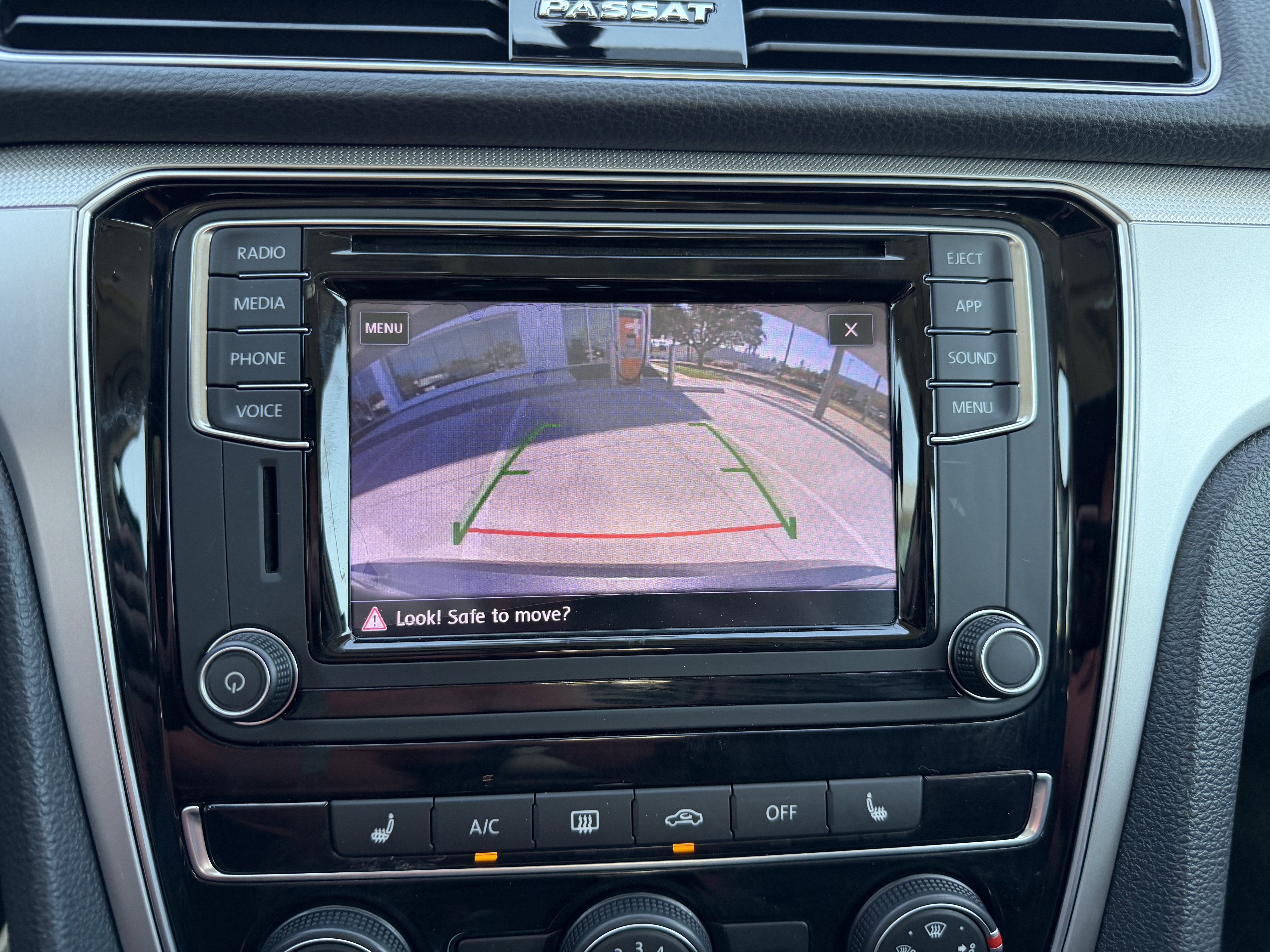 Used 2019 Volkswagen Passat 2.0T Wolfsburg image 21