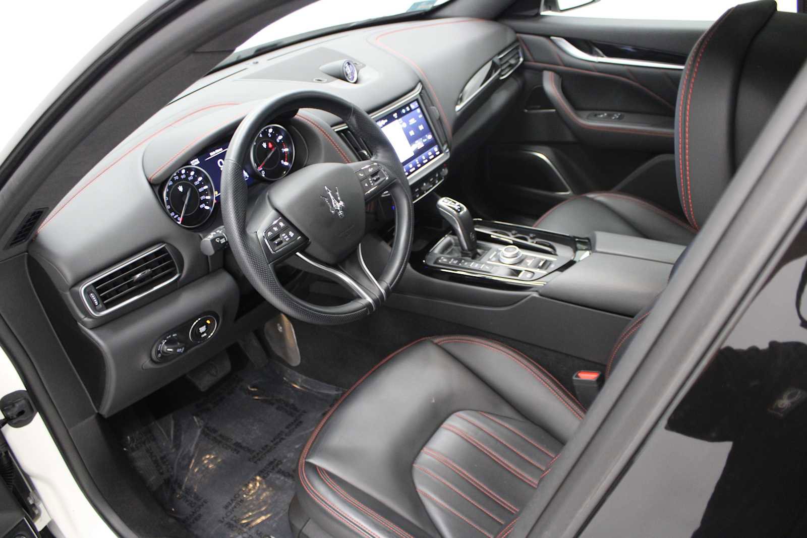 Used 2022 Maserati Levante GT image 6