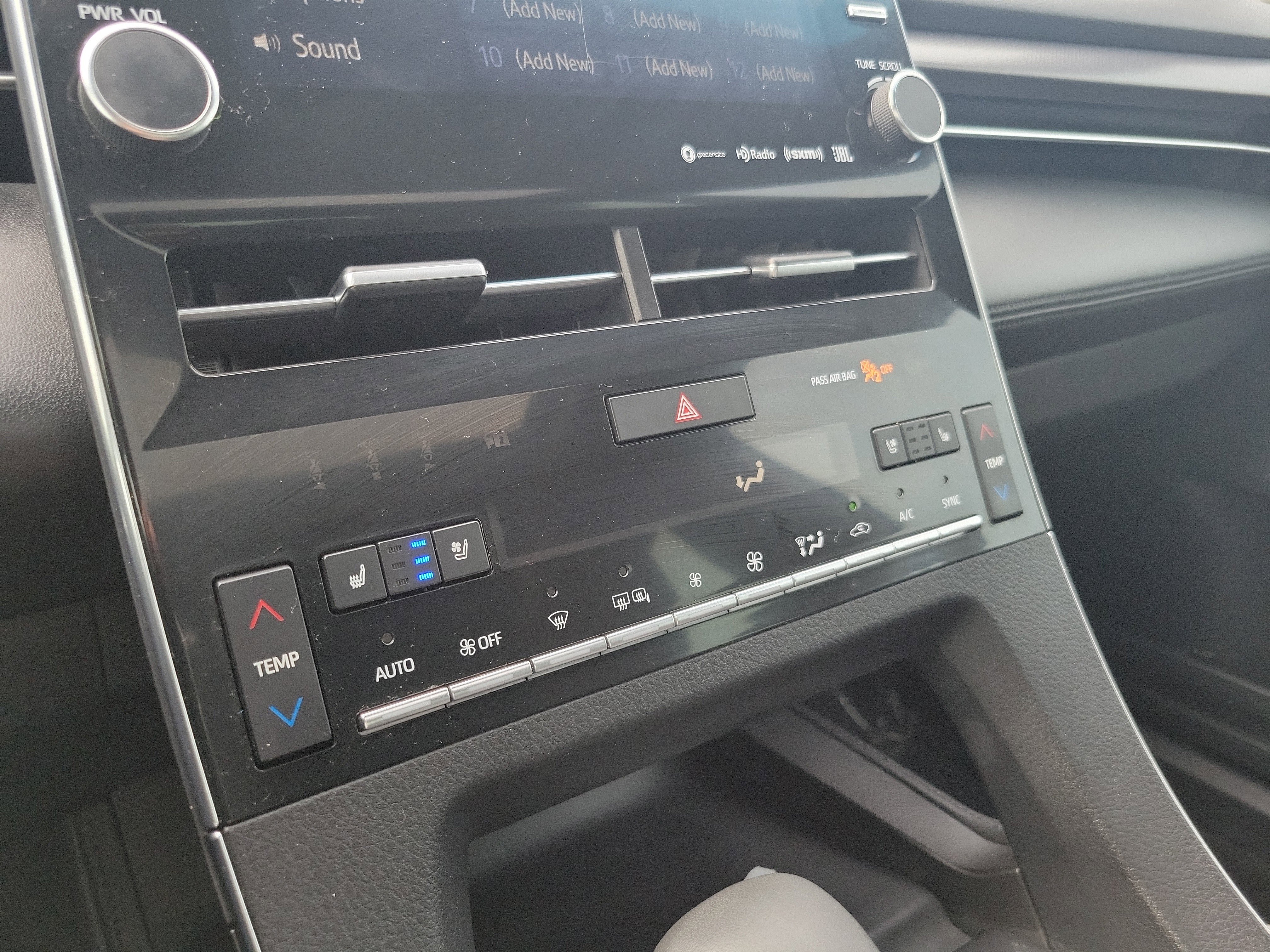 Certified 2019 Toyota Avalon Touring w/ Advanced Safety Package image 32