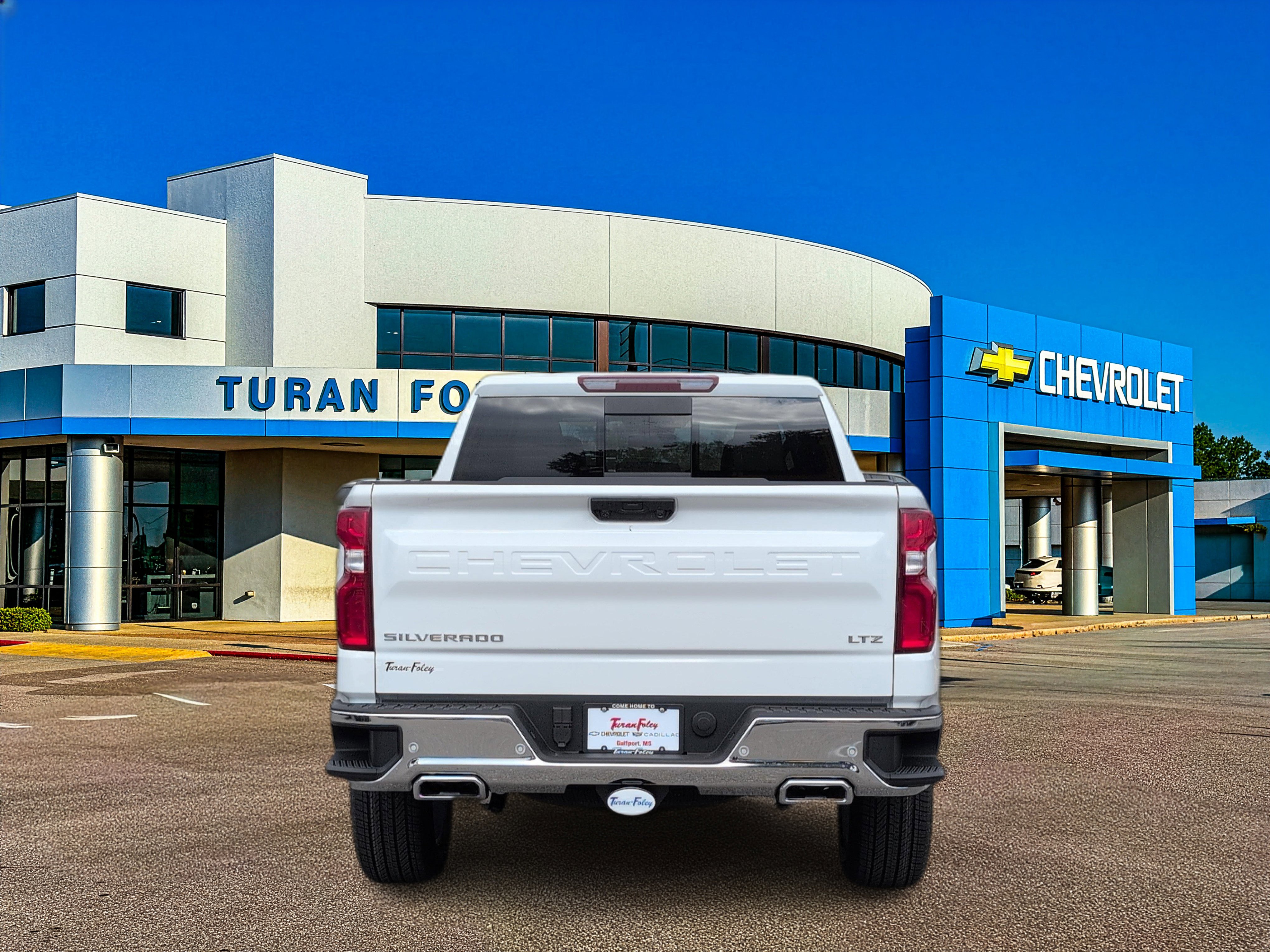 New 2026 Chevrolet Silverado 1500 LTZ w/ LTZ Premium Package AWD/4WD image 4