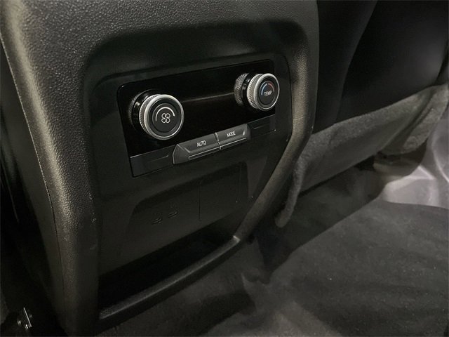 Certified 2025 Buick Enclave Preferred image 19