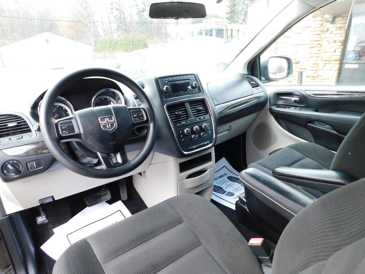 Used 2016 Dodge Grand Caravan SE w/ Quick Order Package 29E SE image 31