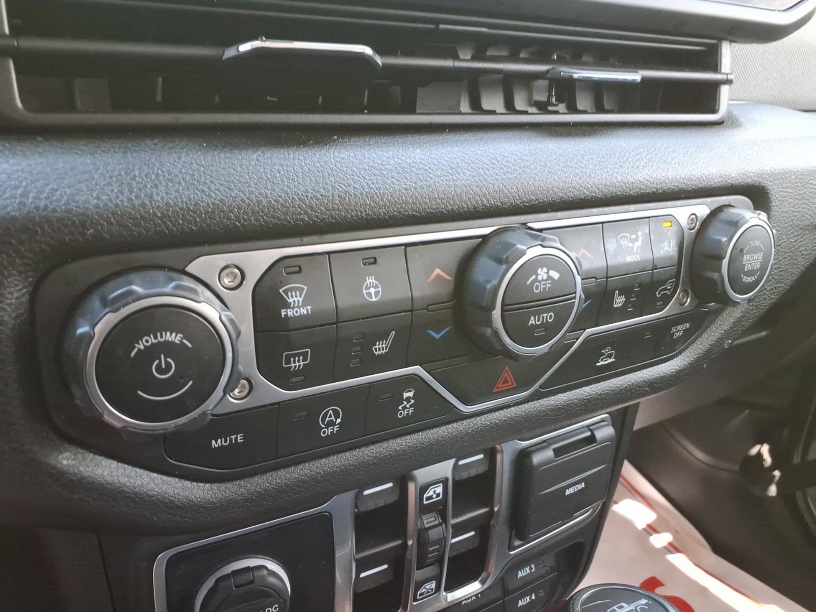 Used 2024 Jeep Gladiator Sport AWD/4WD image 20