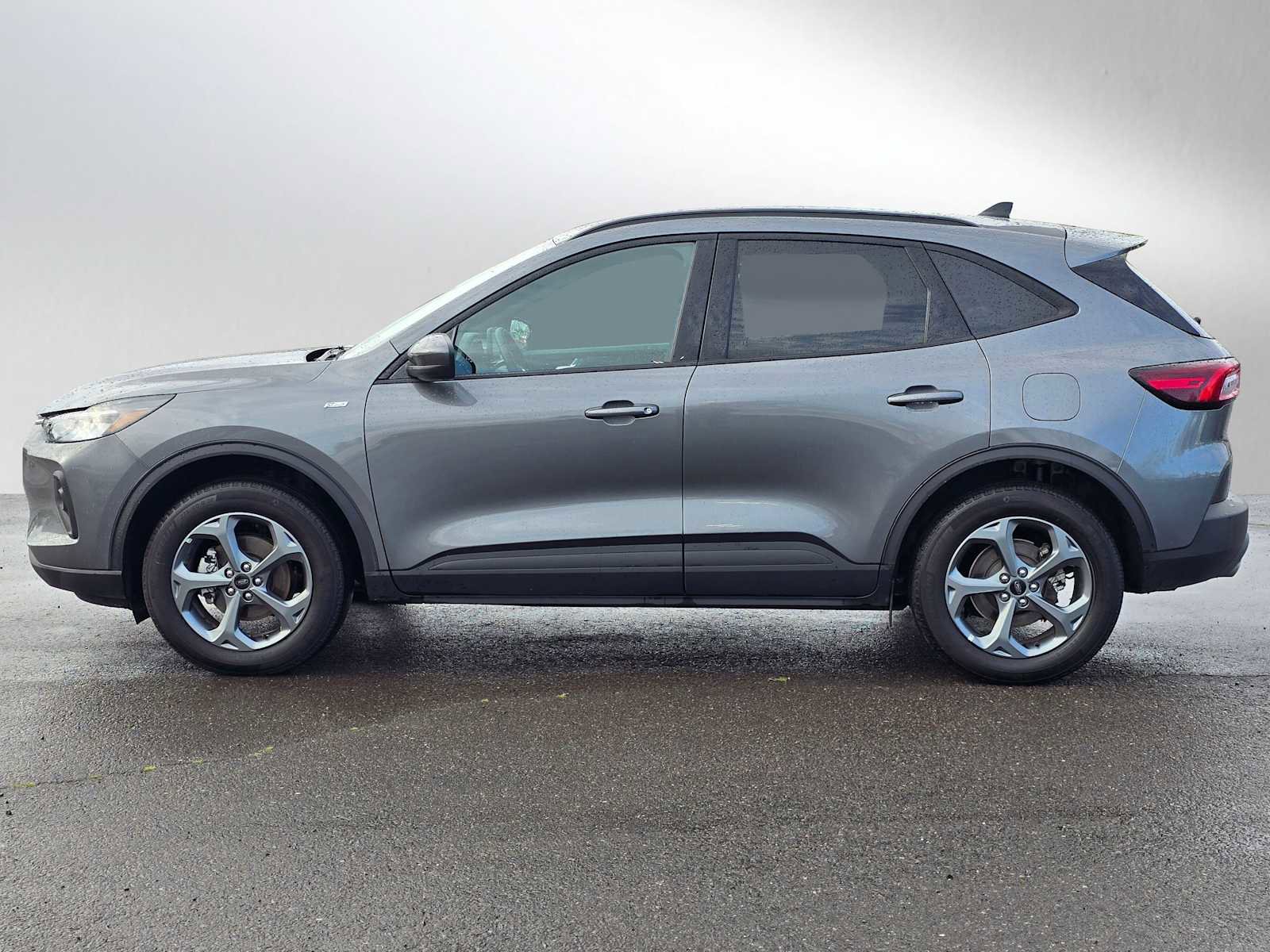 Used 2025 Ford Escape ST-Line Select AWD/4WD image 7