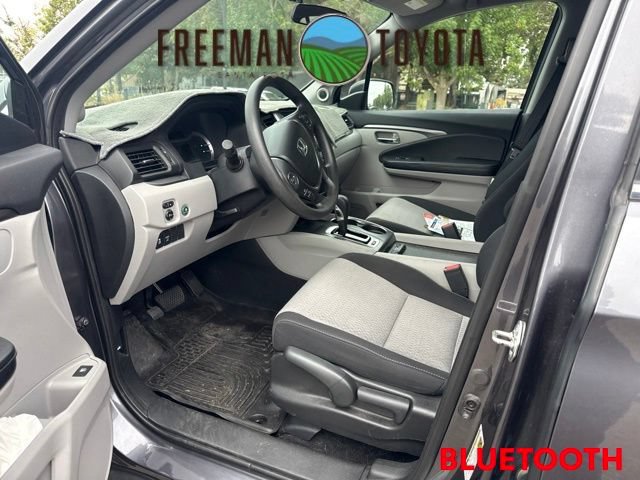 Used 2017 Honda Ridgeline RTS image 6