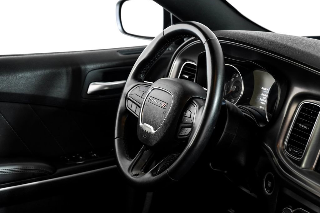 Used 2023 Dodge Charger SXT RWD image 13