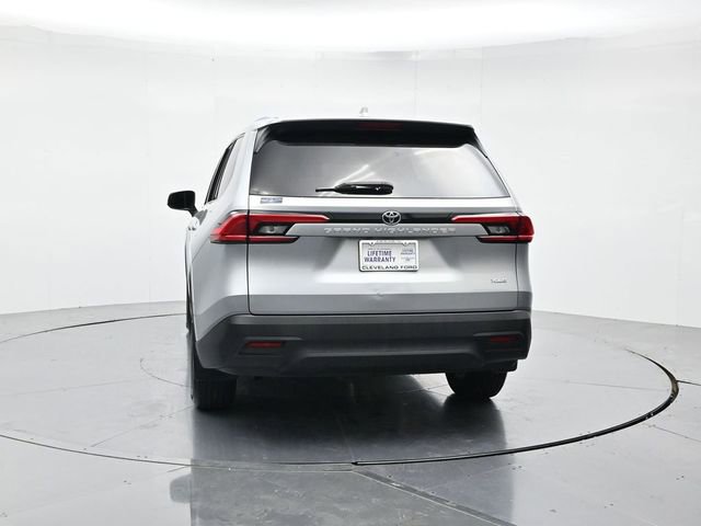 Used 2024 Toyota Grand Highlander XLE image 8