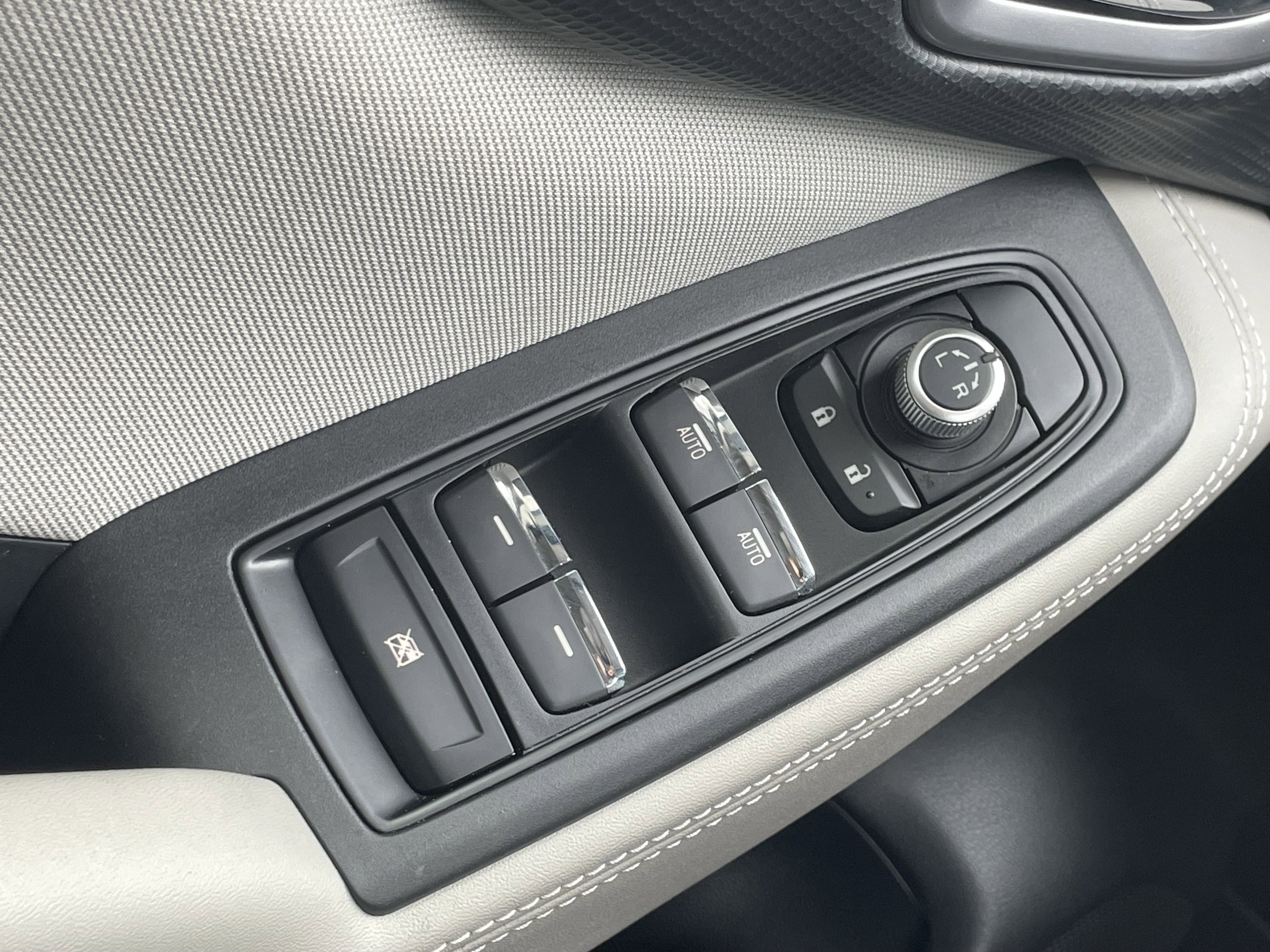 Used 2020 Subaru Forester Premium image 16