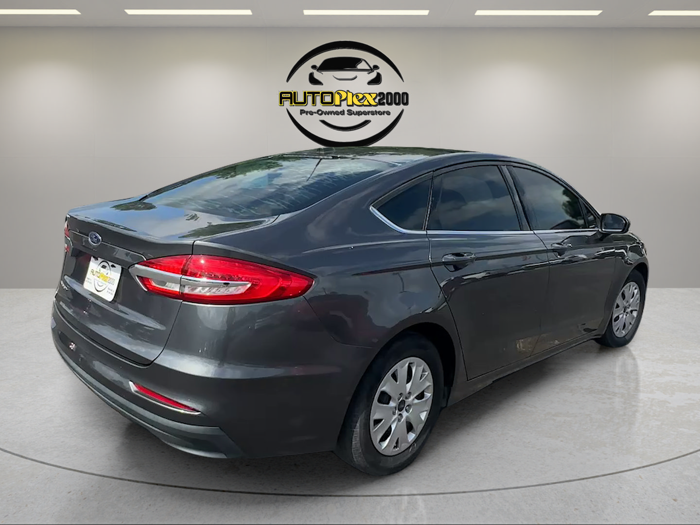 Used 2019 Ford Fusion S FWD image 7