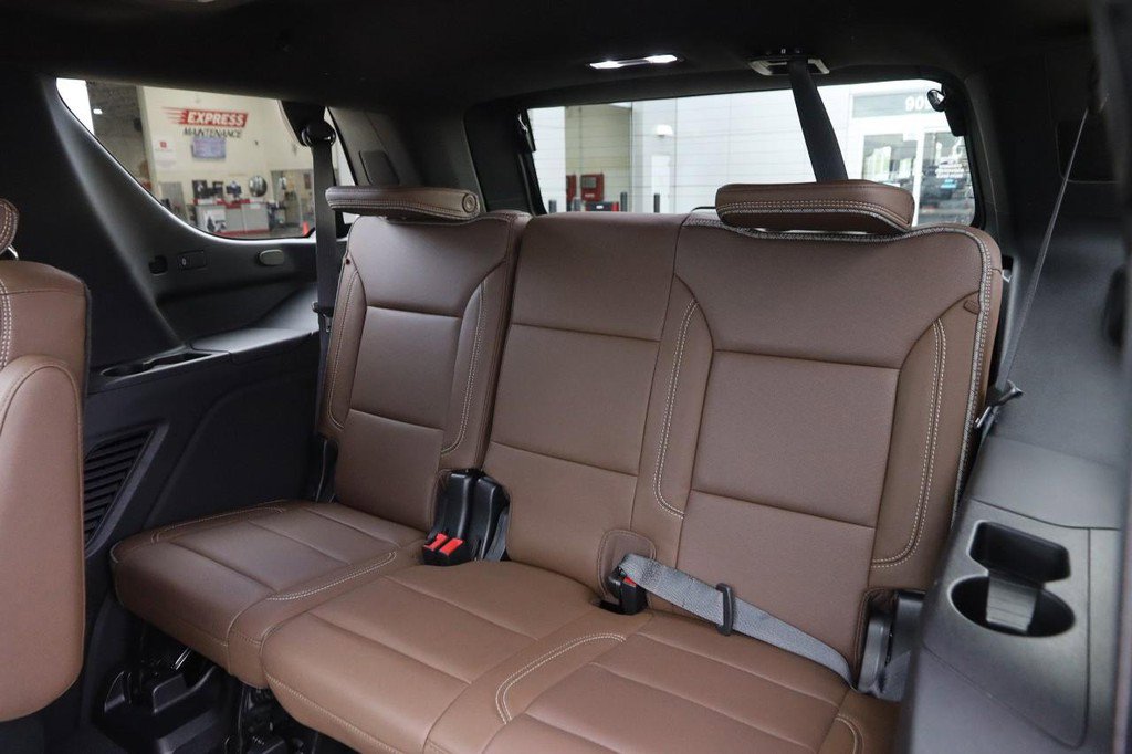 Used 2023 Chevrolet Tahoe High Country w/ Premium Package 2 image 12