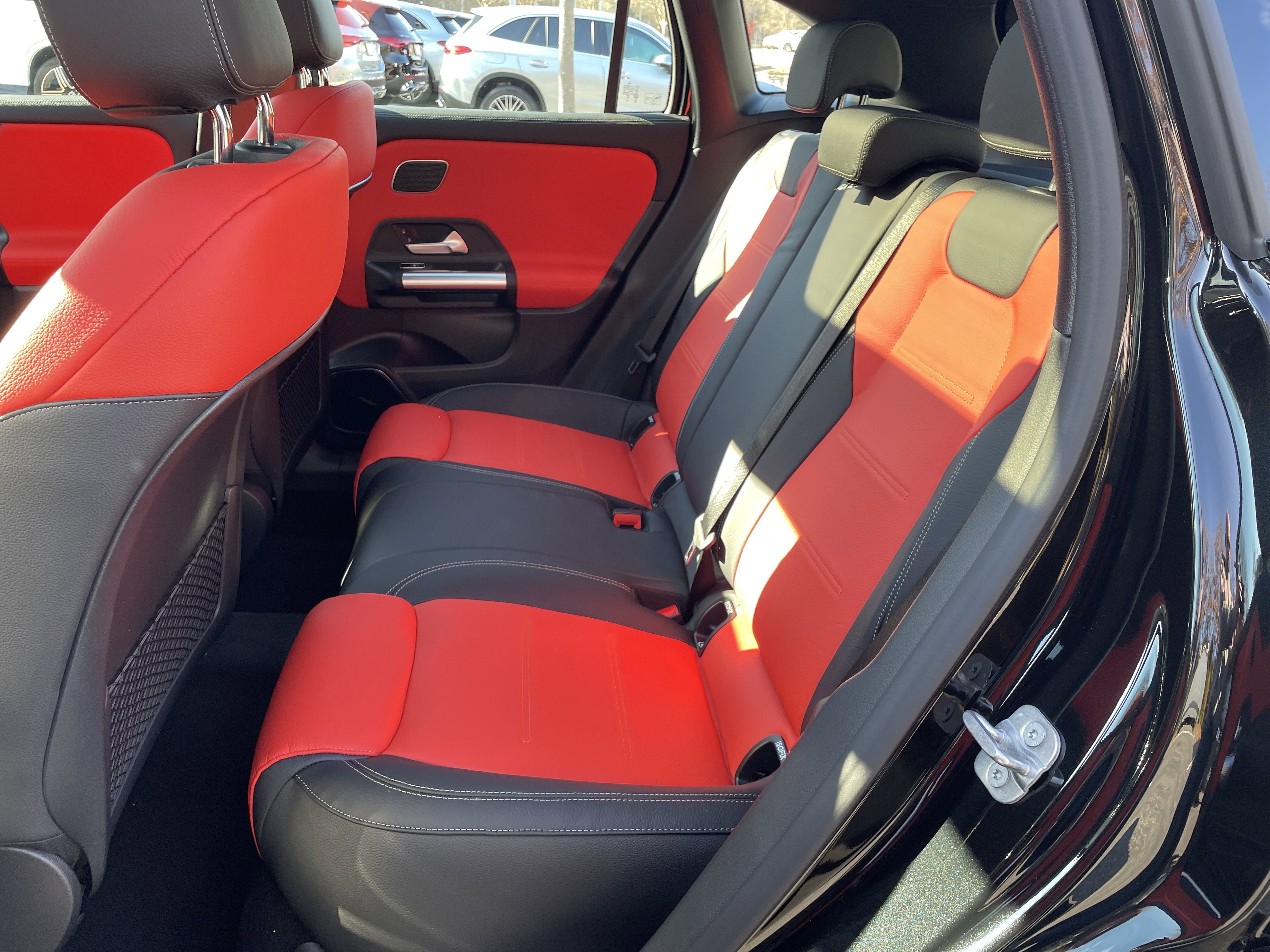 New 2026 Mercedes-Benz GLA 35 AMG 4MATIC image 36