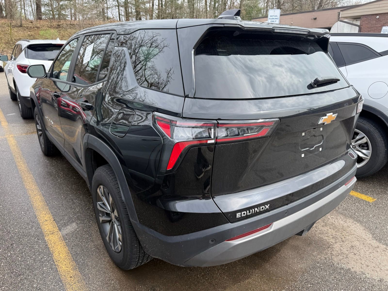 Used 2026 Chevrolet Equinox LT image 4