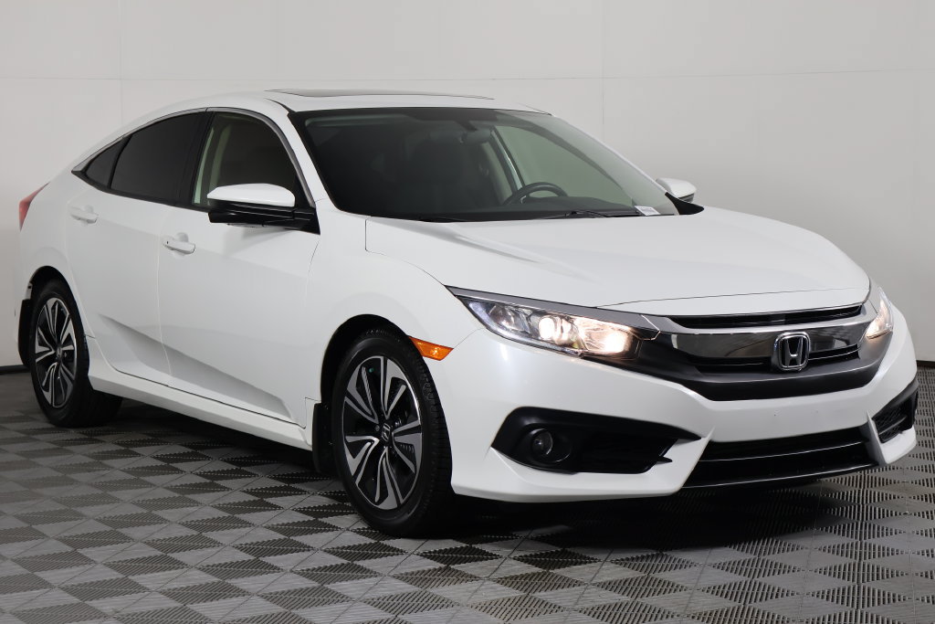 Used 2018 Honda Civic EX-T image 3