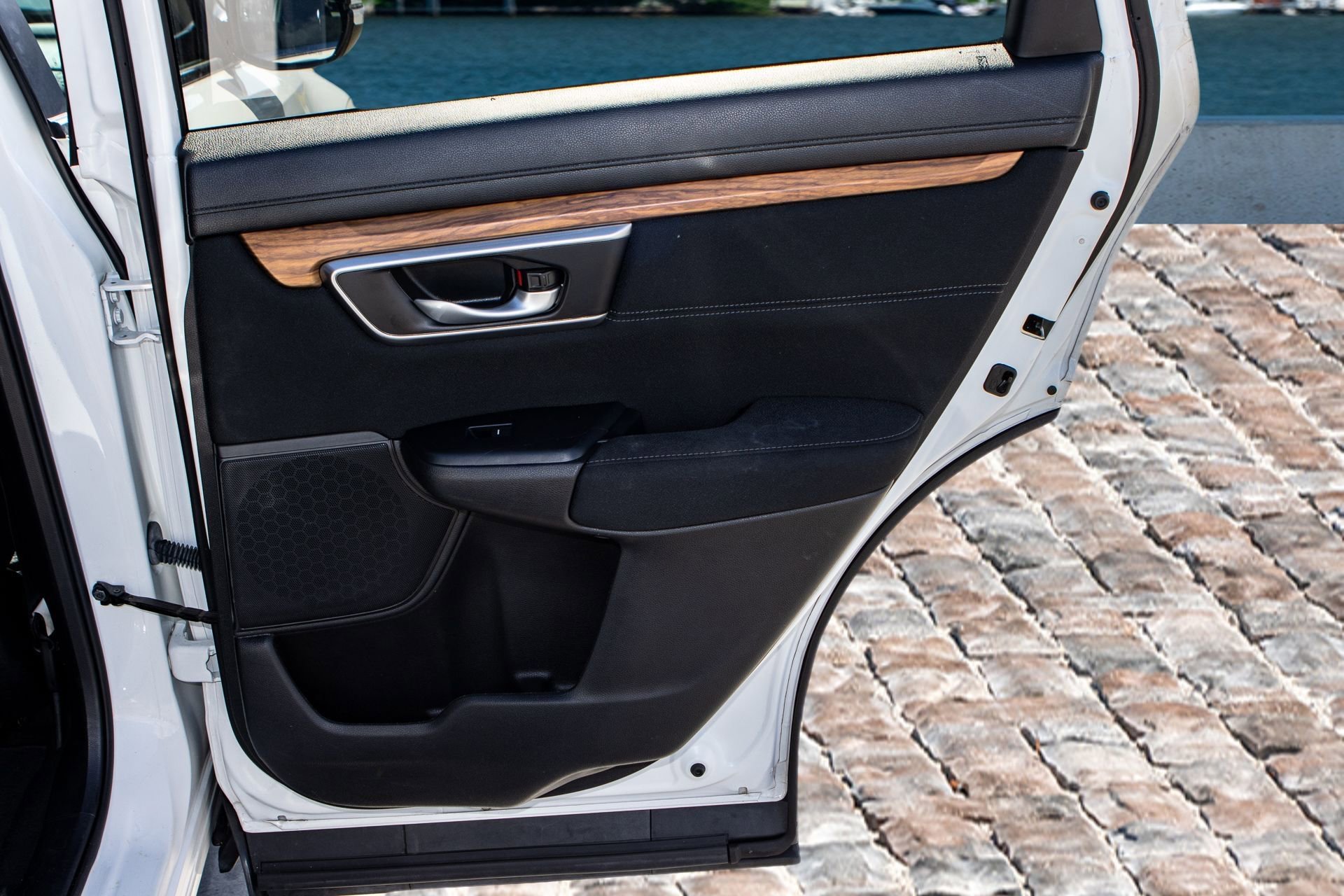 Used 2022 Honda CR-V EX image 17