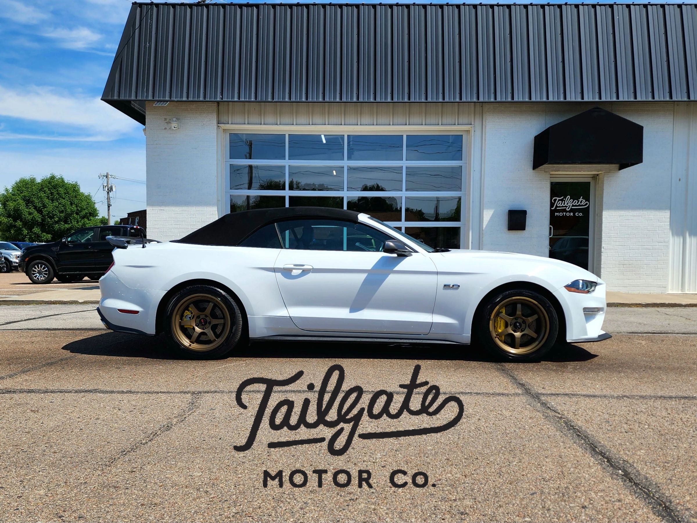 Used 2020 Ford Mustang GT Premium RWD image 1