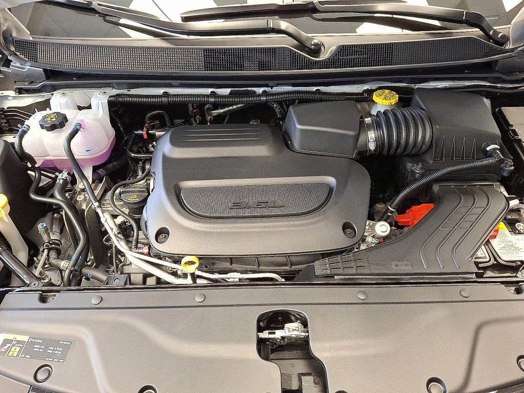 New 2026 Chrysler Pacifica Select image 10