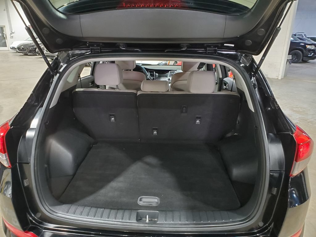 Used 2016 Hyundai Tucson SE w/ Option Group 02 FWD image 41