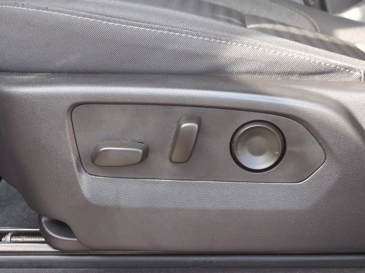 Certified 2024 Chevrolet Silverado 1500 RST AWD/4WD image 34