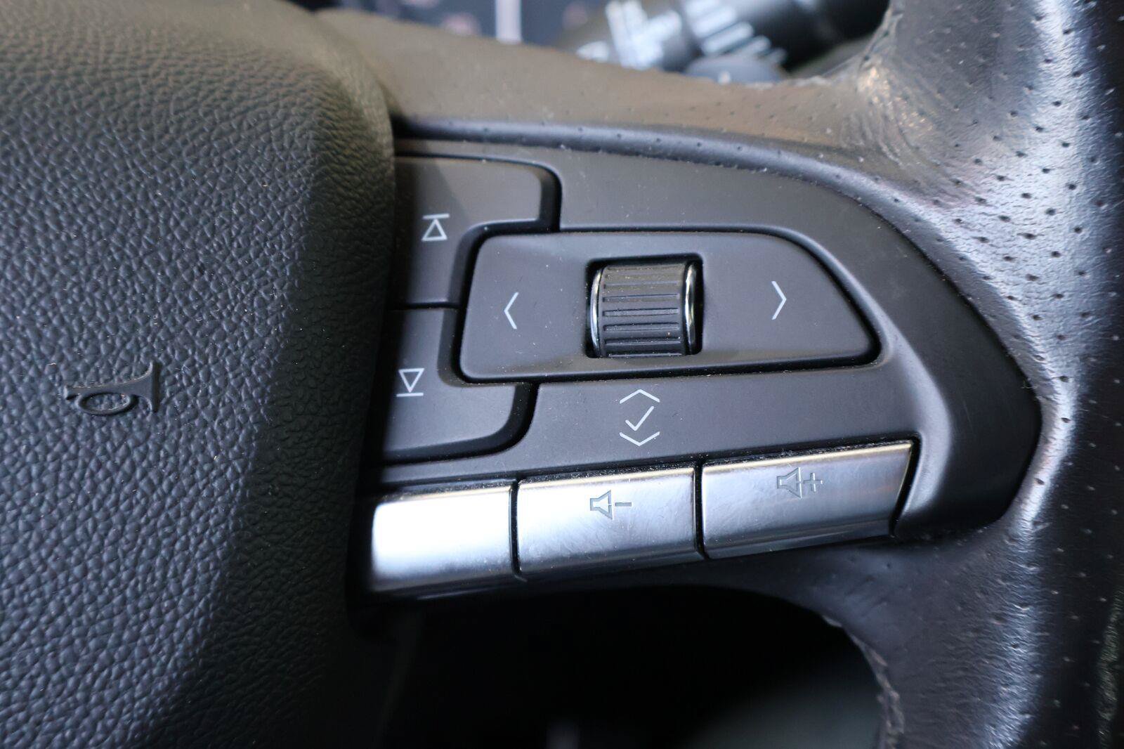 Used 2021 Cadillac XT4 Sport FWD image 33