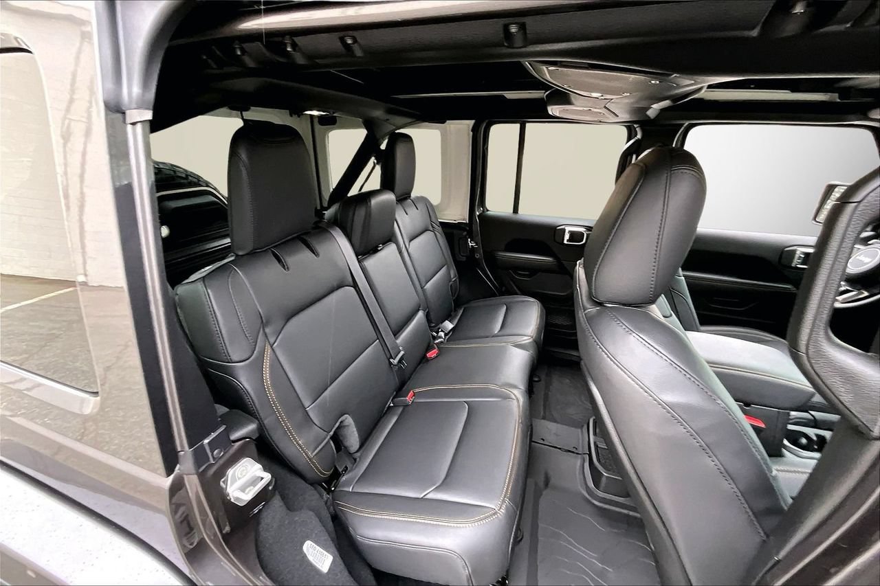 New 2026 Jeep Wrangler Unlimited Sahara AWD/4WD image 20