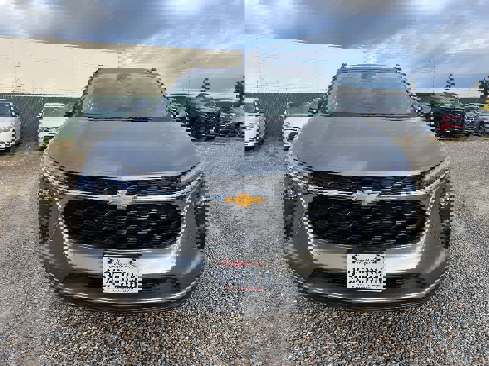 Used 2026 Chevrolet Trax LT FWD image 2