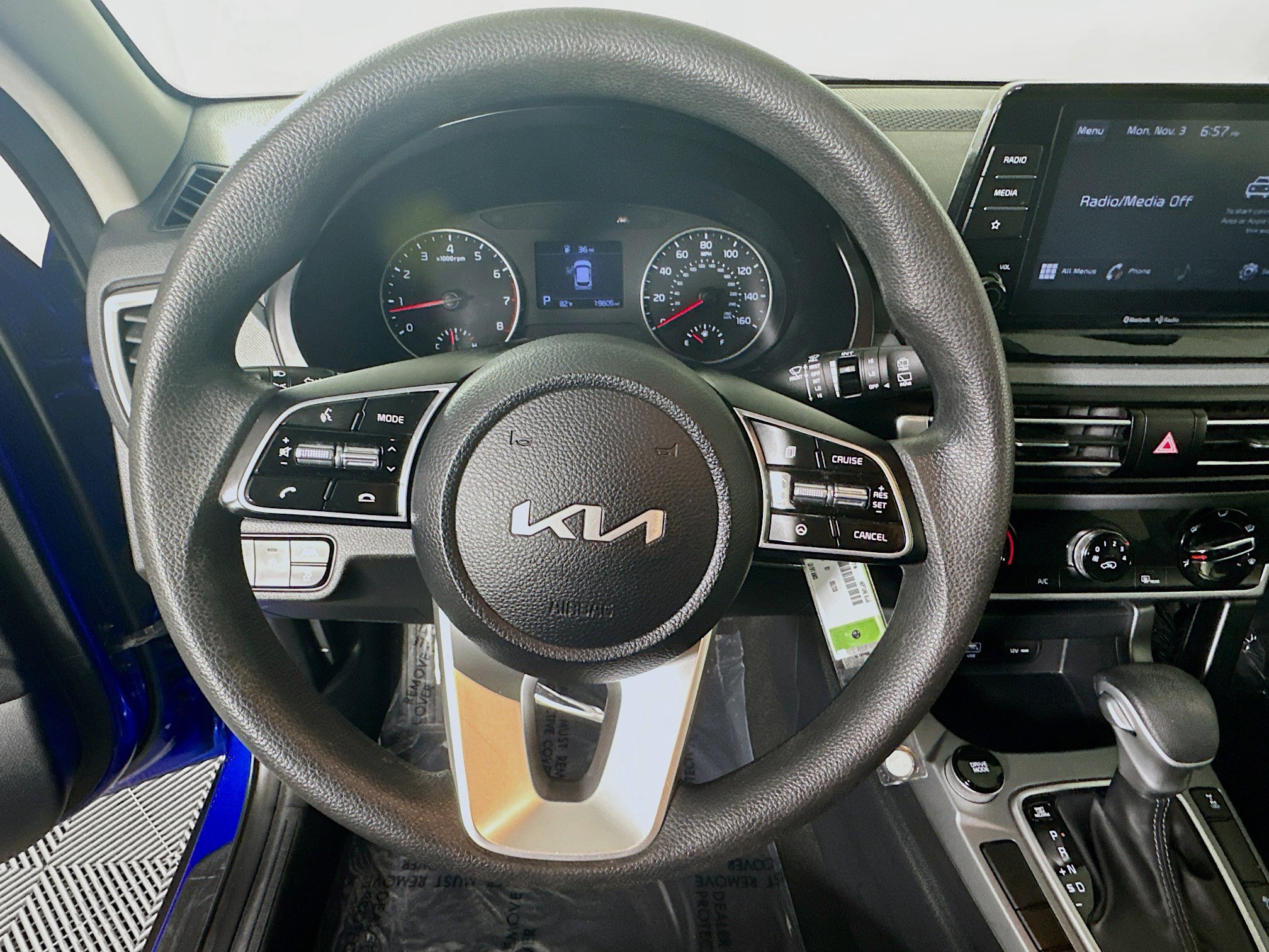 Used 2023 Kia Seltos LX image 15