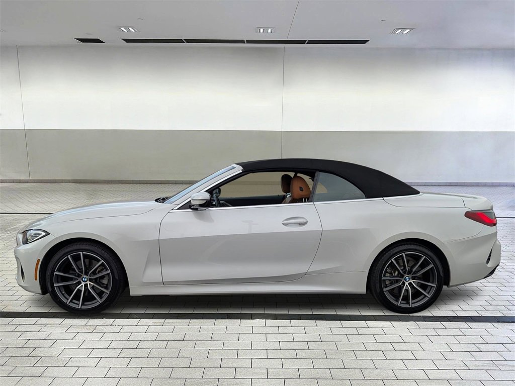 Used 2023 BMW 430i xDrive Convertible w/ Convenience Package image 2