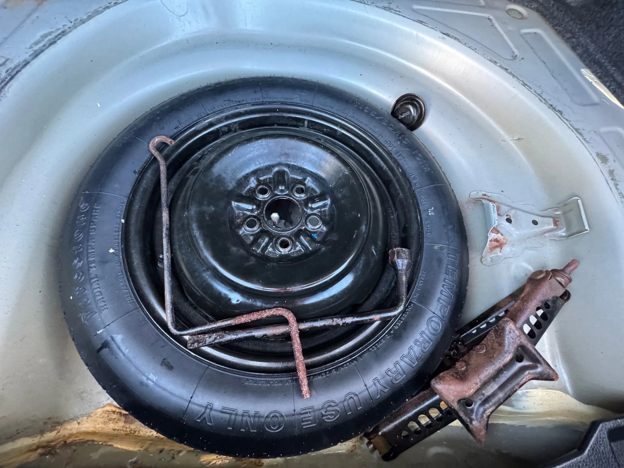 Used 2015 Toyota Corolla LE Premium image 28