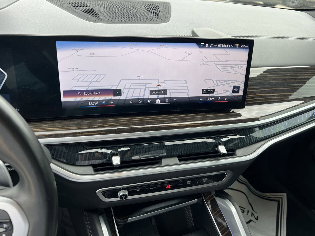 Used 2025 BMW X6 xDrive40i AWD/4WD image 13