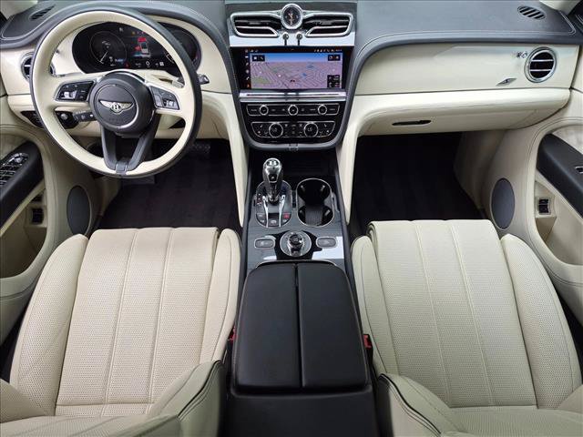 Used 2023 Bentley Bentayga AWD/4WD image 19
