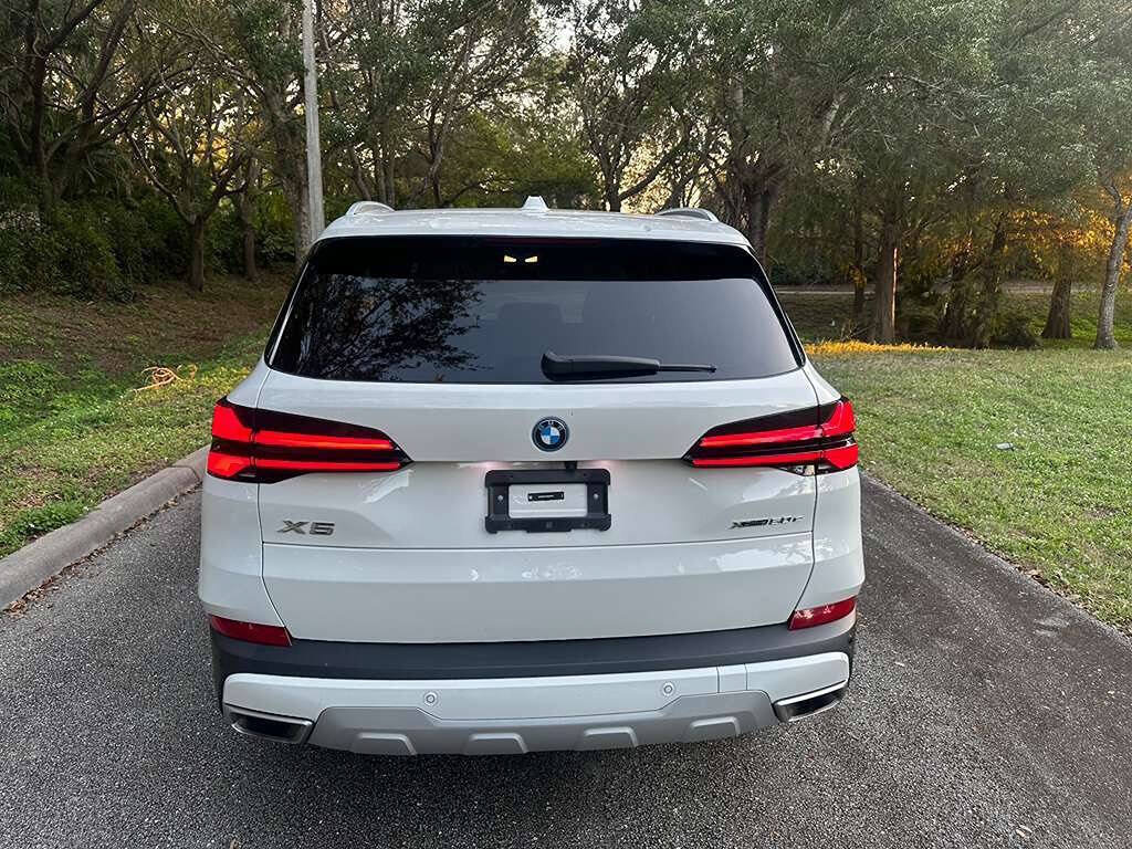 Used 2024 BMW X5 xDrive50e AWD/4WD image 6