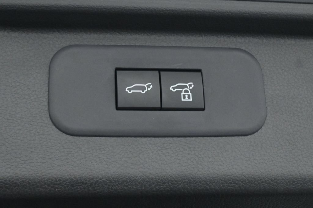 Used 2025 Toyota Grand Highlander AWD image 40
