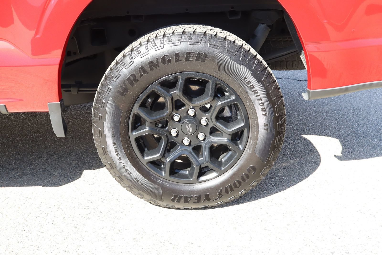 Used 2025 Ford F150 XLT w/ Equipment Group 302A MID AWD/4WD image 13