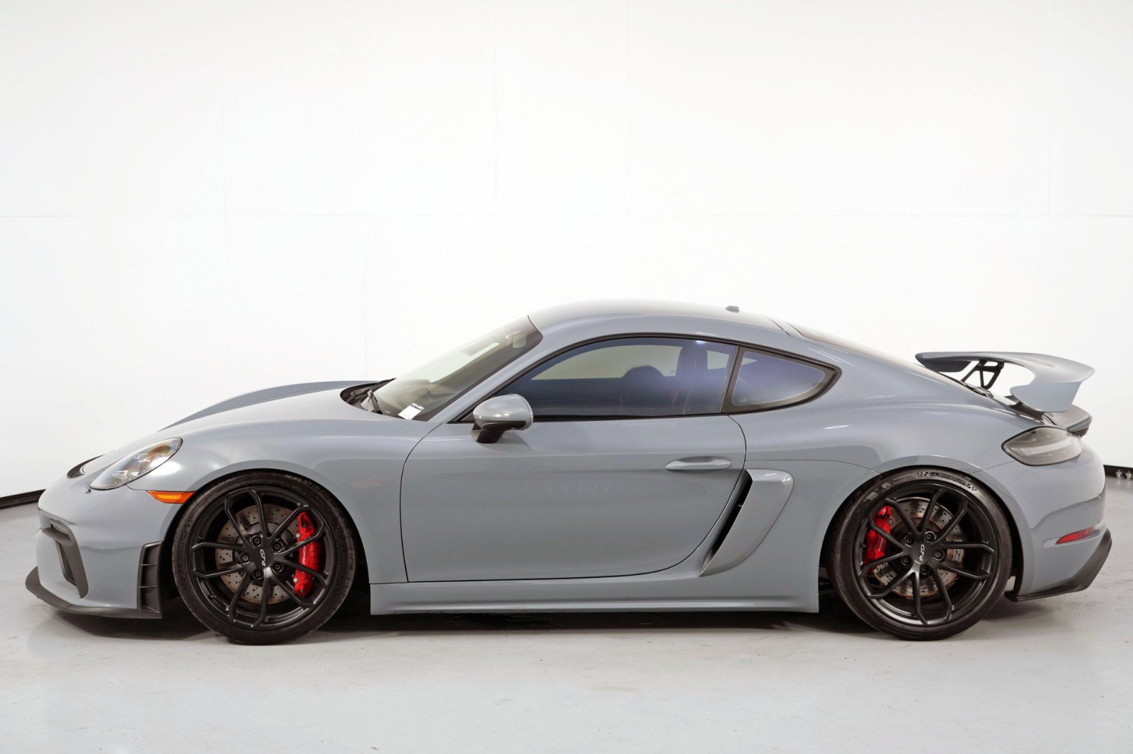 Used 2023 Porsche 718 Cayman GT4 image 49