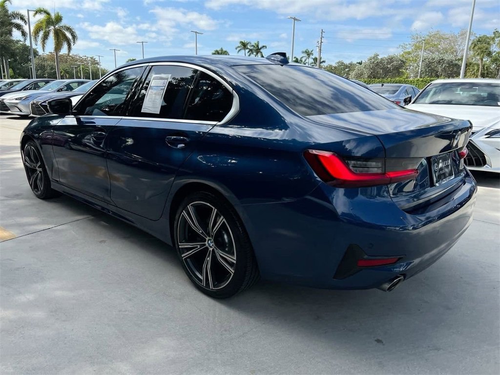 Used 2022 BMW 330i Sedan w/ Driving Assistance Package image 5