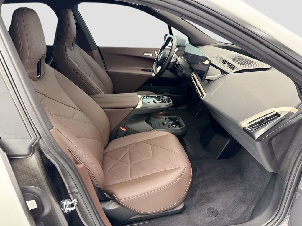 Certified 2024 BMW iX xDrive50 w/ Premium Package AWD/4WD image 19