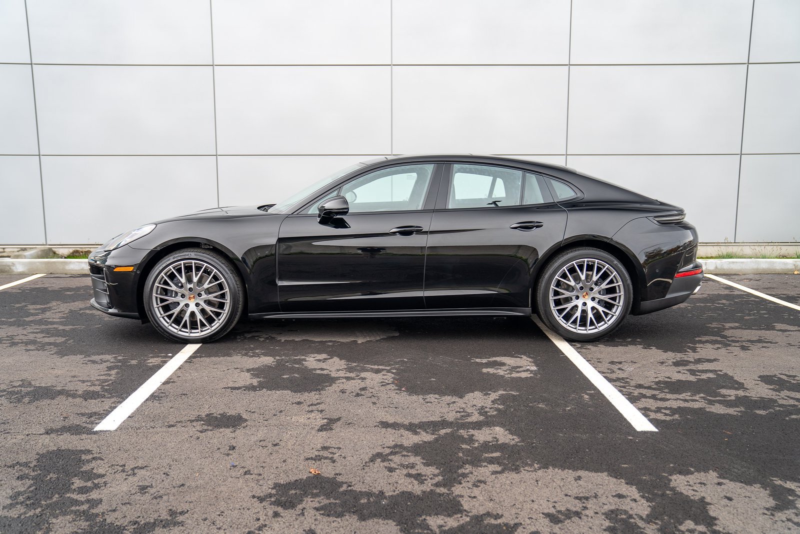 Certified 2026 Porsche Panamera 4 AWD/4WD image 2