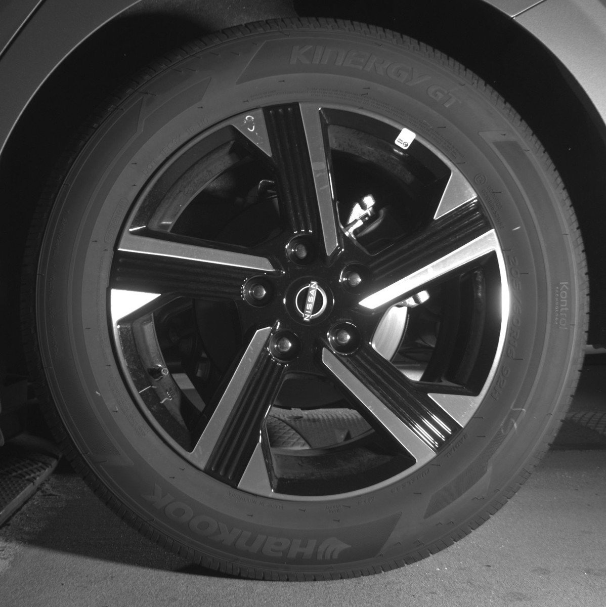 Used 2025 Nissan Sentra SV image 14