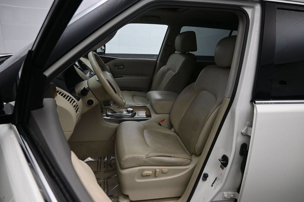 Used 2014 INFINITI QX80 4WD w/ Theater Package image 16