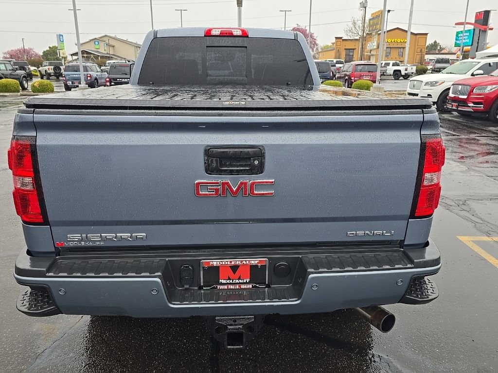 Used 2016 GMC Sierra 2500 Denali w/ Driver Alert Package image 4