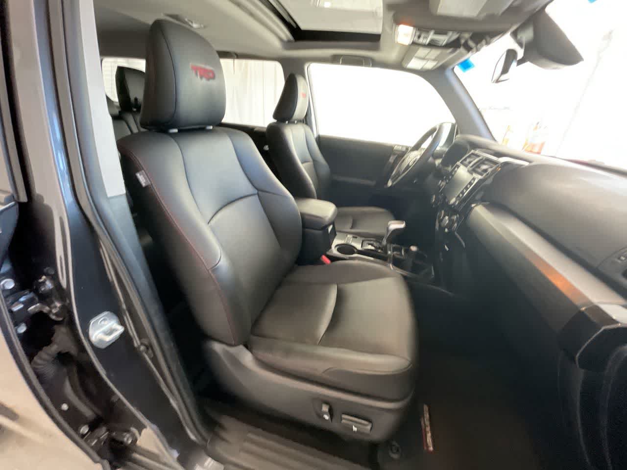 Certified 2020 Toyota 4Runner TRD Off-Road Premium w/ Moonroof Package AWD/4WD image 25
