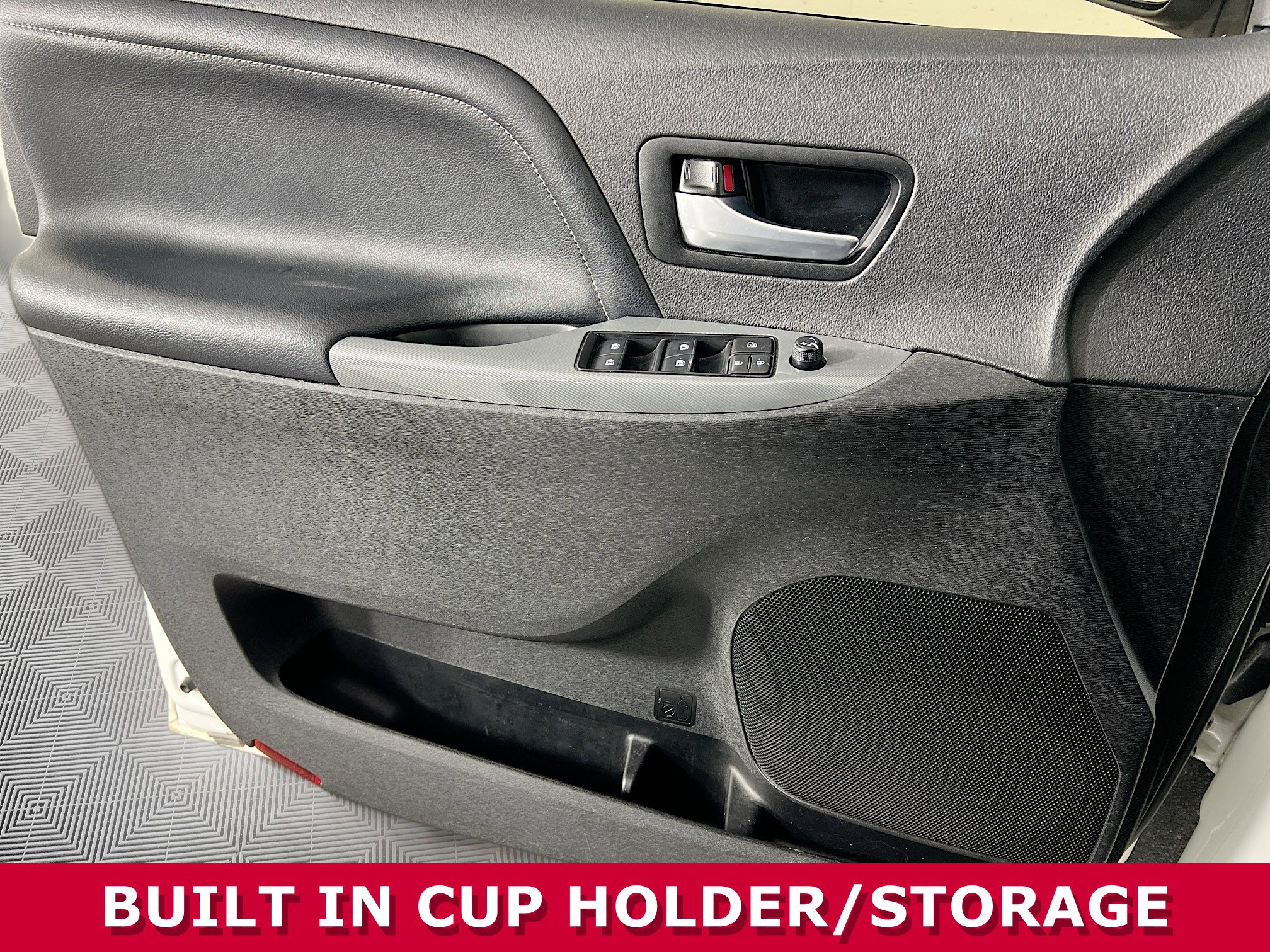 Used 2018 Toyota Sienna SE Premium image 20